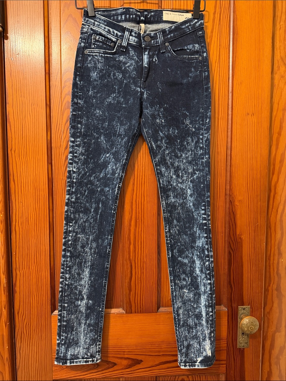 New Rag and Bone Acid Wash Skinny Jeans - Size 26 - Grunge Edgy Premium Denim - Picture 3 of 15
